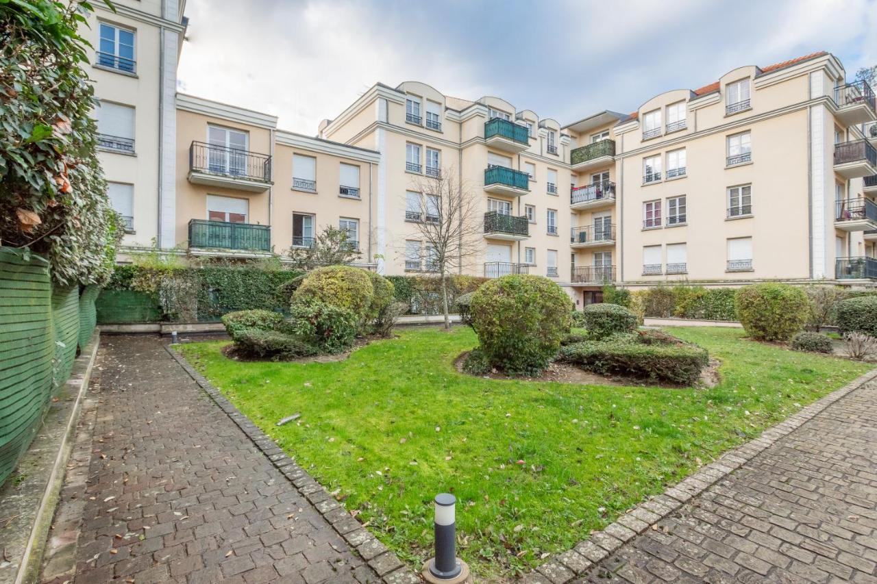 Ferienwohnung Luxe Flat For 7 - Fairytale Factory Bussy-Saint-Georges Exterior foto